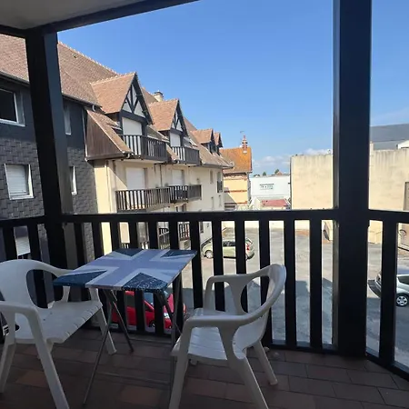 Apartamento In The Heart Of Ouistreham